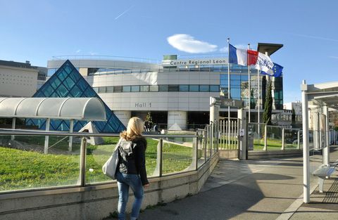 The Léon Bérard Center in Lyon, France. Image courtesy of the Léon Bérard Center